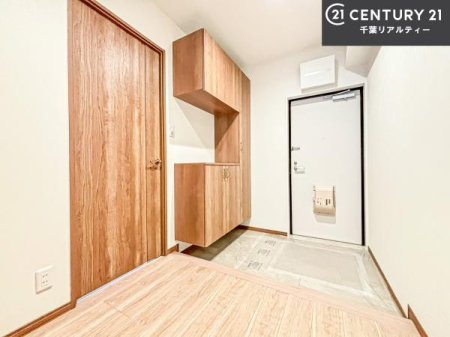 ���� �V���[�Y�{�b�N�X�t���Ȃ̂ŁA���ւ��Еt�����|�������₷���ł��I
�X�b�L���������ւŌ˂��J�����u�ԁA�������̂���S�n������Ԃ��o�}���Ă���܂��B