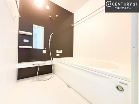 ���� 1���̔�����������Ɩ����Ă���闁���ł��B
�������̑f�G�ȃ����N�[�[�V�����ꏊ�ł��I