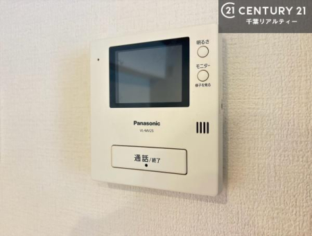 ���̑� TV���j�^�[�t�C���^�[�t�H���������B���K�҂̊���m�F���Ă���Ή��ł��邽�߁A�h�Ɩʂɂ��z�����ꂽ���S�̐ݔ��ł��B