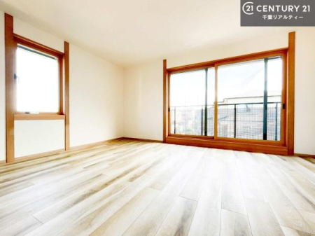 �Q�� �o���R�j�[�ɖʂ��Ă���m���ł��B���邭�����肪����A���C����������ł��܂��I���N���āA�O�ɏo�Ĕw�L�т����[�ċz�����ǂ������}������邱�Ƃ��ł��܂��B