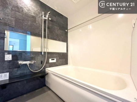 ���� �������������l�̕��͋C�̃o�X���[���́A�����o�Ă��ăo�X�^�C�����[���I
���d���撣���Ă��邲�J���ɂ��D�݂̍���̓����܂����āA�y����ł݂Ă͂������ł��傤���H