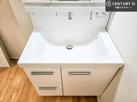 ���ʑ�E���ʏ� �[�����ʑ�{�E���́A�������˂ɂ����̂ł�����ꂪ�y�X�I���������ۂĂ܂��I
�L���C�Ȑ��ʏ��Ŏ��������̃��`�x�[�V�������オ��܂��ˁI