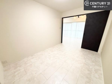 ���r���O�ȊO�̋��� ���邭���ʂ��̗ǂ������ł��B�u�V���v���v�Ƀf�U�C�����ꂽ�����B���R�x�������̂ŉƋ�⃌�C�A�E�g�ł��D�݂̋�Ԃ�n��グ���܂��B�����x�A���n�ɂĂ��m�F���������B