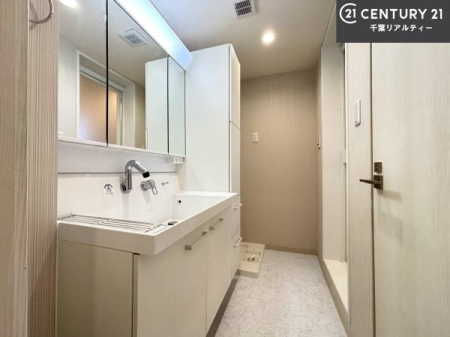���ʑ�E���ʏ� �g�Ȃ�𐮂�����ʏ��́A���������厖�ł��I������̐������̂��镵�͋C�����o�I�C�����悭���g�����������܂��B