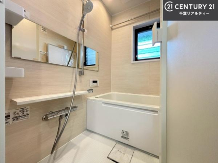 ���� �������������l�̕��͋C�̃o�X���[���́A�����o�Ă��ăo�X�^�C�����[���I
���d���撣���Ă��邲�J���ɂ��D�݂̍���̓����܂����āA�y����ł݂Ă͂������ł��傤���H