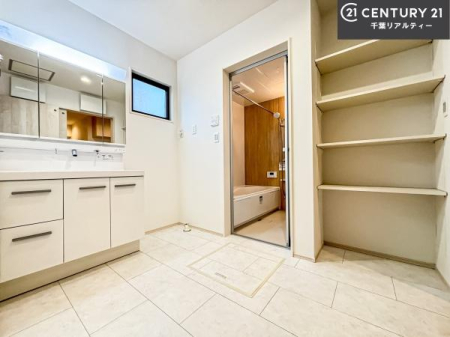 ���ʑ�E���ʏ� ���[�����Ղ�̐��ʎ��I���p�i�̃X�g�b�N��o�X�^�I�����X�b�L���Ǝ��[�ł��Ď��o���₷���I����肪�X�b�L���Еt���ċC�����̗ǂ���ԁI