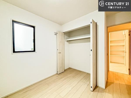 �Q�� ���[�͂̂���m���ł��B����������������L�X�Ǝg���ċC�������ǂ��ł��I
�L���C�Ȗ��邢�������ŉ߂����̂́A�X�ɂ̂�т�������ł��܂��ˁI