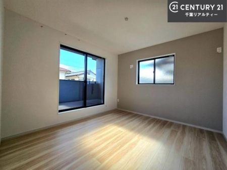 �m�� �o���R�j�[�ɖʂ��Ă���m���ł��B���邭�����肪����A���C����������ł��܂��I���N���āA�O�ɏo�Ĕw�L�т����[�ċz�����ǂ������}������邱�Ƃ��ł��܂��B