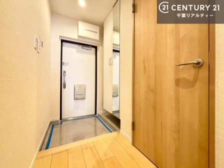 ���� �������������͋C�ŁA�Z�܂��̑���ۂ���i�ɉ��o���錺�ցB��Ƃ�̂����ԂŁA���Ƒ���Q�X�g��S�n�悭�}������܂��B
