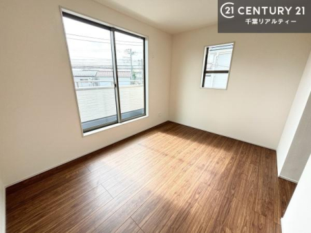 �Q�� �o���R�j�[�ɖʂ��Ă���m���ł��B���邭�����肪����A���C����������ł��܂��I���N���āA�O�ɏo�Ĕw�L�т����[�ċz�����ǂ������}������邱�Ƃ��ł��܂��B