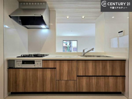 �L�b�`�� ���[�X�y�[�X���L�x�ŁA�����X�y�[�X���X�b�L���ƕЕt���Ђ�`�����p�ł��܂��I
���K�ɍ�Ƃ��ł��A�Ǝ��̌����A�b�v�I�����̗���������܂��I