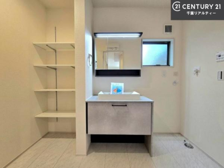 ���ʑ�E���ʏ� �g�Ȃ�𐮂�����ʏ��́A���������厖�ł��I������̐������̂��镵�͋C�����o�I�C�����悭���g�����������܂��B
