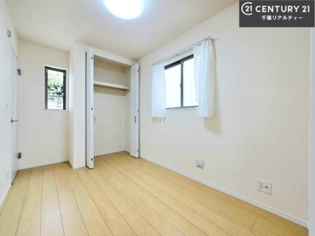 �q������ ���q���܂̋����Ƃ��Ă��������߂̗m���B�x�b�h��w�K���Ȃǂ�z�u���₷���A���q���܂����������̎��Ԃ��߂�����v���C�x�[�g��ԂƂ��Ă��g�����������܂��B