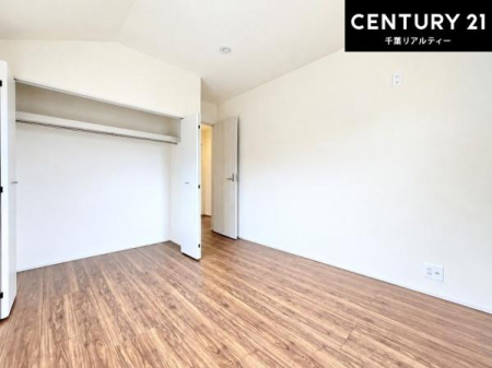 �q������ ���[�͂̂��鋏���ł��B����������������L�X�Ǝg���ċC�������ǂ��ł��I
�L���C�Ȗ��邢�������ŉ߂����̂́A�X�ɂ̂�т�������ł��܂��ˁI