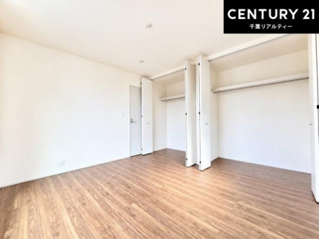 �q������ ���[�͂̂��鋏���ł��B����������������L�X�Ǝg���ċC�������ǂ��ł��I
�L���C�Ȗ��邢�������ŉ߂����̂́A�X�ɂ̂�т�������ł��܂��ˁI
