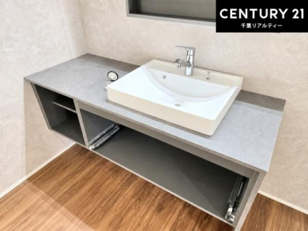 ���ʑ�E���ʏ� �[�����ʑ�{�E���́A�������˂ɂ����̂ł�����ꂪ�y�X�I���������ۂĂ܂��I
�L���C�Ȑ��ʏ��Ŏ��������̃��`�x�[�V�������オ��܂��ˁI