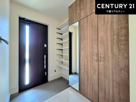���� �~���[�t���V���[�Y�{�b�N�X�t���ŁA���ւ��Еt�����|�������₷���ł��I
�X�b�L���������ւŌ˂��J�����u�ԁA�������̂���S�n������Ԃ��o�}���Ă���܂��B
