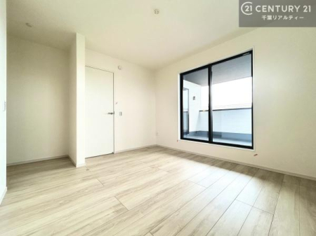 �Q�� �o���R�j�[�ɖʂ��Ă���m���ł��B���邭�����肪����A���C����������ł��܂��I���N���āA�O�ɏo�Ĕw�L�т����[�ċz�����ǂ������}������邱�Ƃ��ł��܂��B