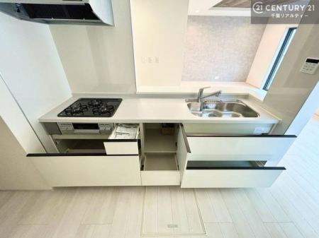 �L�b�`�� ���[�X�y�[�X���L�x�ŁA�����X�y�[�X���X�b�L���ƕЕt���Ђ�`�����p�ł��܂��I
���K�ɍ�Ƃ��ł��A�Ǝ��̌����A�b�v�I�����̗���������܂��I