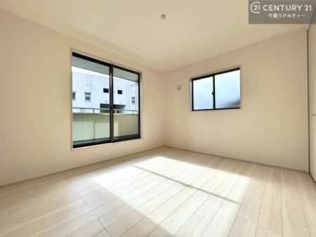 �Q�� �o���R�j�[�ɖʂ��Ă���m���ł��B���邭�����肪����A���C����������ł��܂��I���N���āA�O�ɏo�Ĕw�L�т����[�ċz�����ǂ������}������邱�Ƃ��ł��܂��B