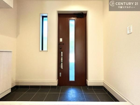 ���� ���ċA���Ă��Ă��A�������܁I�����������Ȃ�A�D�����}������Ă�����ԂɂȂ��Ă��܂��B
���邭��������錺�ւł��I