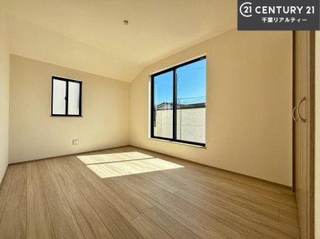 �m�� �o���R�j�[�ɖʂ��Ă���m���ł��B���邭�����肪����A���C����������ł��܂��I���N���āA�O�ɏo�Ĕw�L�т����[�ċz�����ǂ������}������邱�Ƃ��ł��܂��B
