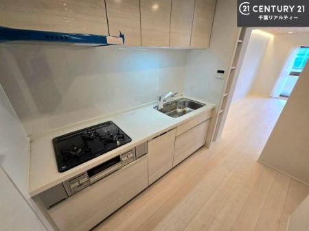 �L�b�`�� ��Ƃ肠�钲���X�y�[�X�ō�Ƃ����₷�����K�ȃL�b�`���ł��I
���q�l�ƈꏏ�ɂ��َq������y���߂�L�X�X�y�[�X�ł��B�y�����������ԂɂȂ肻���ł��ˁI