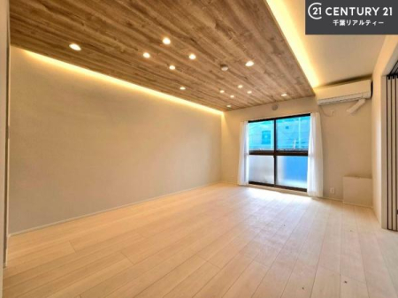 ���r���O �D�����z���܂肪���r���O����ł���ċ��S�n�̗ǂ���Ԃ����o���Ă���܂��I
���났�̎��Ԃ��߂����܂��I