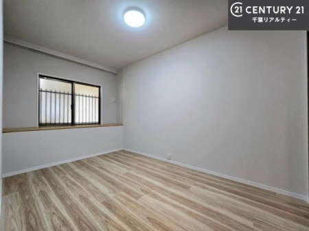 �q������ ���q���܂̋����Ƃ��Ă��������߂̗m���B�x�b�h��w�K���Ȃǂ�z�u���₷���A���q���܂����������̎��Ԃ��߂�����v���C�x�[�g��ԂƂ��Ă��g�����������܂��B