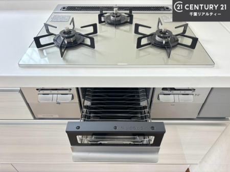 �L�b�`�� �R�����͎O������̂ł������̓����i�s���ł��܂��B
�������O�����t���ł��B�����X�y�[�X���L�X���Ă���׍�Ƃ����₷���I�g�����肪�ǂ��V�X�e���L�b�`���ł��I