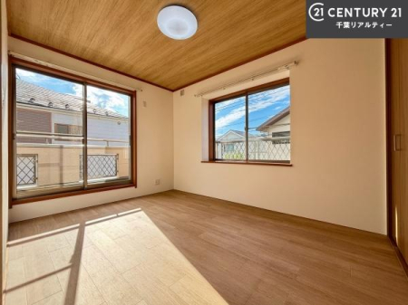 �m�� �o���R�j�[�ɖʂ��Ă���m���ł��B���邭�����肪����A���C����������ł��܂��I���N���āA�O�ɏo�Ĕw�L�т����[�ċz�����ǂ������}������邱�Ƃ��ł��܂��B