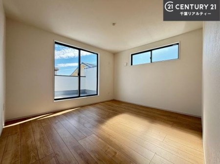 �m�� �o���R�j�[�ɖʂ��Ă���m���ł��B���邭�����肪����A���C����������ł��܂��I���N���āA�O�ɏo�Ĕw�L�т����[�ċz�����ǂ������}������邱�Ƃ��ł��܂��B