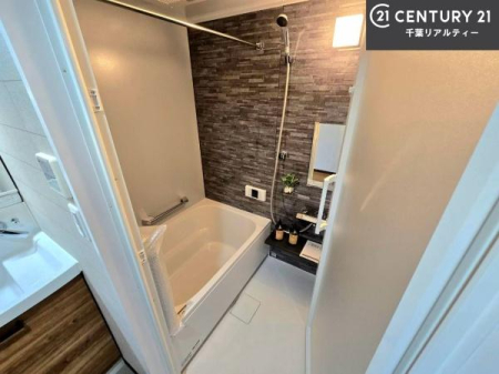 ���� �������������l�̕��͋C�̃o�X���[���́A�����o�Ă��ăo�X�^�C�����[���I
���d���撣���Ă��邲�J���ɂ��D�݂̍���̓����܂����āA�y����ł݂Ă͂������ł��傤���H