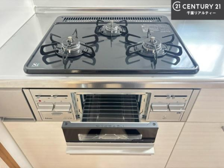 �L�b�`�� �R�����͎O������̂ł������̓����i�s���ł��܂��B
�������O�����t���ł��B�����X�y�[�X���L�X���Ă���׍�Ƃ����₷���I�g�����肪�ǂ��V�X�e���L�b�`���ł��I