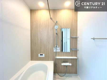 ���� 1���̔�����������Ɩ����Ă���闁���ł��B
�������̑f�G�ȃ����N�[�[�V�����ꏊ�ł��I
