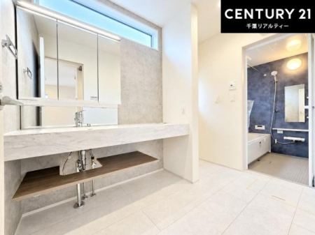���ʑ�E���ʏ� �I�[�v���^�C�v�̐��ʑ�́A�������ōa���Ȃ�������ꂪ���₷�����͓I�Ȑ��ʑ�ł��I�����̐g�x�x�����K�I