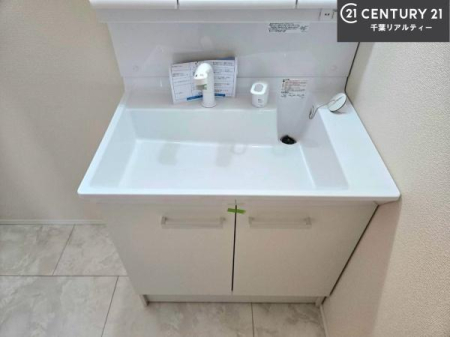 ���ʑ�E���ʏ� �[�����ʑ�{�E���́A�������˂ɂ����̂ł�����ꂪ�y�X�I���������ۂĂ܂��I
�L���C�Ȑ��ʏ��Ŏ��������̃��`�x�[�V�������オ��܂��ˁI