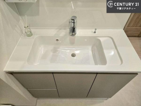 ���ʑ�E���ʏ� �[�����ʑ�{�E���́A�������˂ɂ����̂ł�����ꂪ�y�X�I���������ۂĂ܂��I
�L���C�Ȑ��ʏ��Ŏ��������̃��`�x�[�V�������オ��܂��ˁI