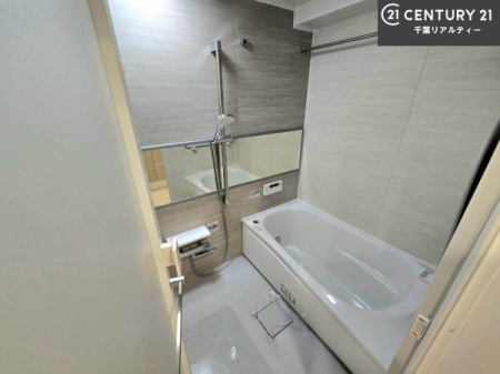 ���� �������������l�̕��͋C�̃o�X���[���́A�����o�Ă��ăo�X�^�C�����[���I
���d���撣���Ă��邲�J���ɂ��D�݂̍���̓����܂����āA�y����ł݂Ă͂������ł��傤���H