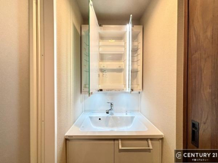 ���ʑ�E���ʏ� �[�����ʑ�{�E���́A�������˂ɂ����̂ł�����ꂪ�y�X�I���������ۂĂ܂��I
�L���C�Ȑ��ʏ��Ŏ��������̃��`�x�[�V�������オ��܂��ˁI
