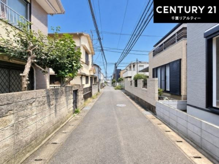 �O�ʓ��H�܂ތ��n�ʐ^ �S�䂭�܂Ō��n����������������悤�A�����ē��̂��p�ӂ������Ă���܂��B���C�y�ɂ��₢���킹�̏�A���z�̕�炵�ւ̈�������i�߂��������I