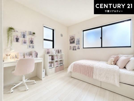 �q������ �Ƌ�́ACG�p�[�X�B
�V���v���Ń��C�A�E�g���₷���m���́A���q�l�̂������Ƃ��Ă��œK�B�����ɍ��킹�ď_��ɂ��g�����������܂��B
���C�ɓ���̐������O�b�Y���u���ē��ʂȃv���C�x�[�g���Ԃ��߂����܂��ˁI