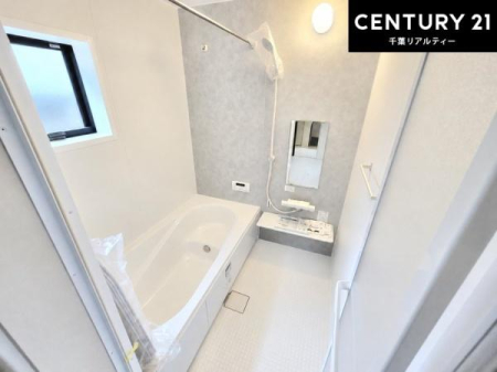 ���� �������������l�̕��͋C�̃o�X���[���́A�����o�Ă��ăo�X�^�C�����[���I
���d���撣���Ă��邲�J���ɂ��D�݂̍���̓����܂����āA�y����ł݂Ă͂������ł��傤���H