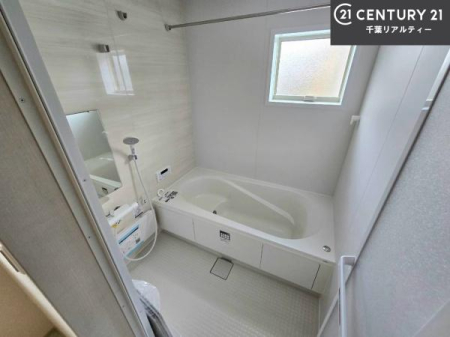 ���� �������������l�̕��͋C�̃o�X���[���́A�����o�Ă��ăo�X�^�C�����[���I
���d���撣���Ă��邲�J���ɂ��D�݂̍���̓����܂����āA�y����ł݂Ă͂������ł��傤���H