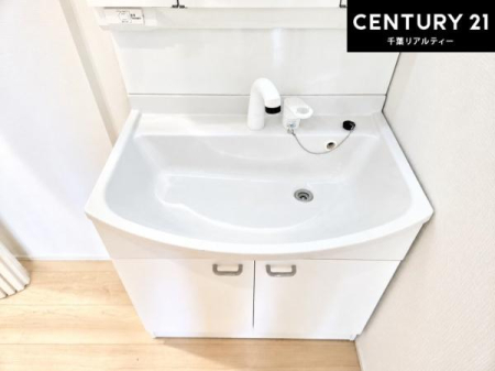 ���ʑ�E���ʏ� �[�����ʑ�{�E���́A�������˂ɂ����̂ł�����ꂪ�y�X�I���������ۂĂ܂��I
�L���C�Ȑ��ʏ��Ŏ��������̃��`�x�[�V�������オ��܂��ˁI