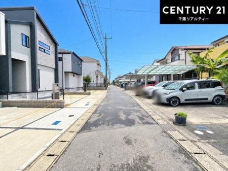 �O�ʓ��H�܂ތ��n�ʐ^ ���ӊ���A���q�l�̂���]�ɍ������������ꏏ�ɂ��ē���v���܂��B�Z��[���A�h�o�C�U�[�ɂ�邲���k������܂��B���Ђ͂��₢���킹�ɑ��Ή����܂��I���҂������܂���I