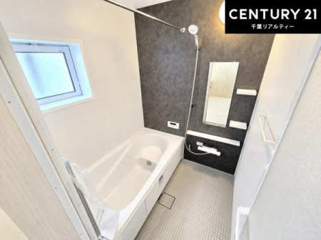 ���� �������������l�̕��͋C�̃o�X���[���́A�����o�Ă��ăo�X�^�C�����[���I
���d���撣���Ă��邲�J���ɂ��D�݂̍���̓����܂����āA�y����ł݂Ă͂������ł��傤���H
