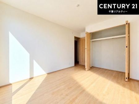�q������ ���[�͂̂��鋏���ł��B����������������L�X�Ǝg���ċC�������ǂ��ł��I
�L���C�Ȗ��邢�������ŉ߂����̂́A�X�ɂ̂�т�������ł��܂��ˁI