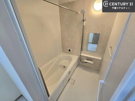 ���� �������������l�̕��͋C�̃o�X���[���́A�����o�Ă��ăo�X�^�C�����[���I
���d���撣���Ă��邲�J���ɂ��D�݂̍���̓����܂����āA�y����ł݂Ă͂������ł��傤���H