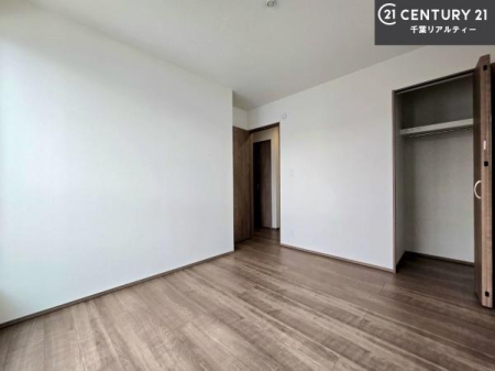 ���r���O�ȊO�̋��� ���邭���ʂ��̗ǂ������ł��B�u�V���v���v�Ƀf�U�C�����ꂽ�����B���R�x�������̂ŉƋ�⃌�C�A�E�g�ł��D�݂̋�Ԃ�n��グ���܂��B�����x�A���n�ɂĂ��m�F���������B